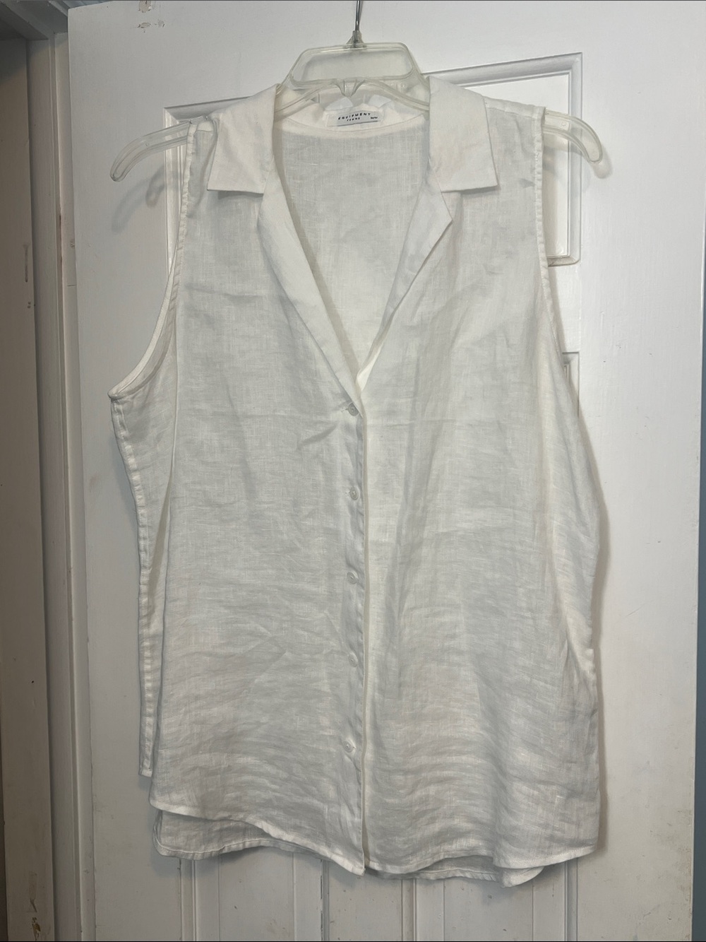 Equipment white sleeveless linen button-front blouse- cute- new with tags-medium